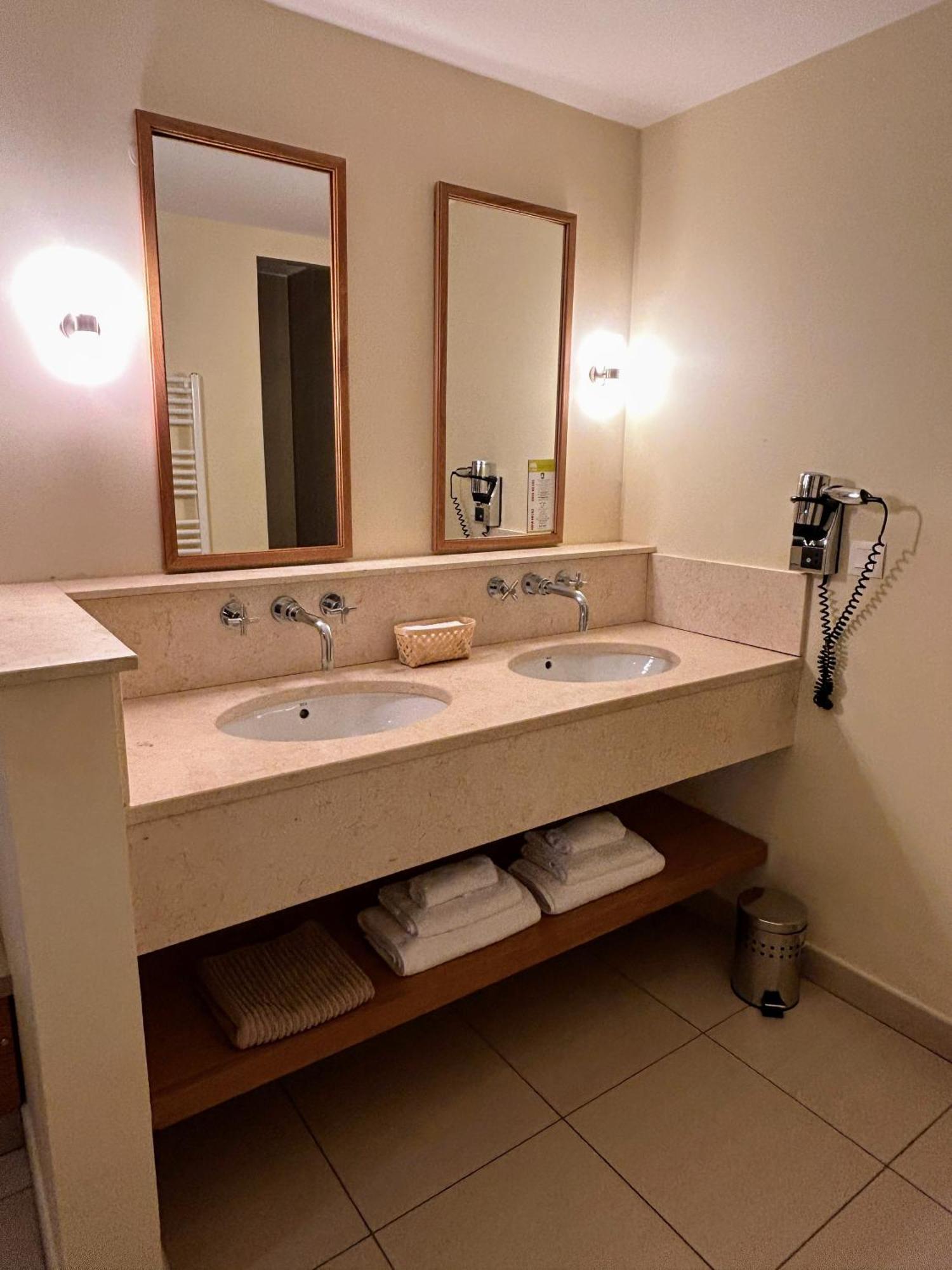 Suite Superieure Domaine Du Golf St Endreol, 1 A 2 Personnes ลามอตต์ ภายนอก รูปภาพ
